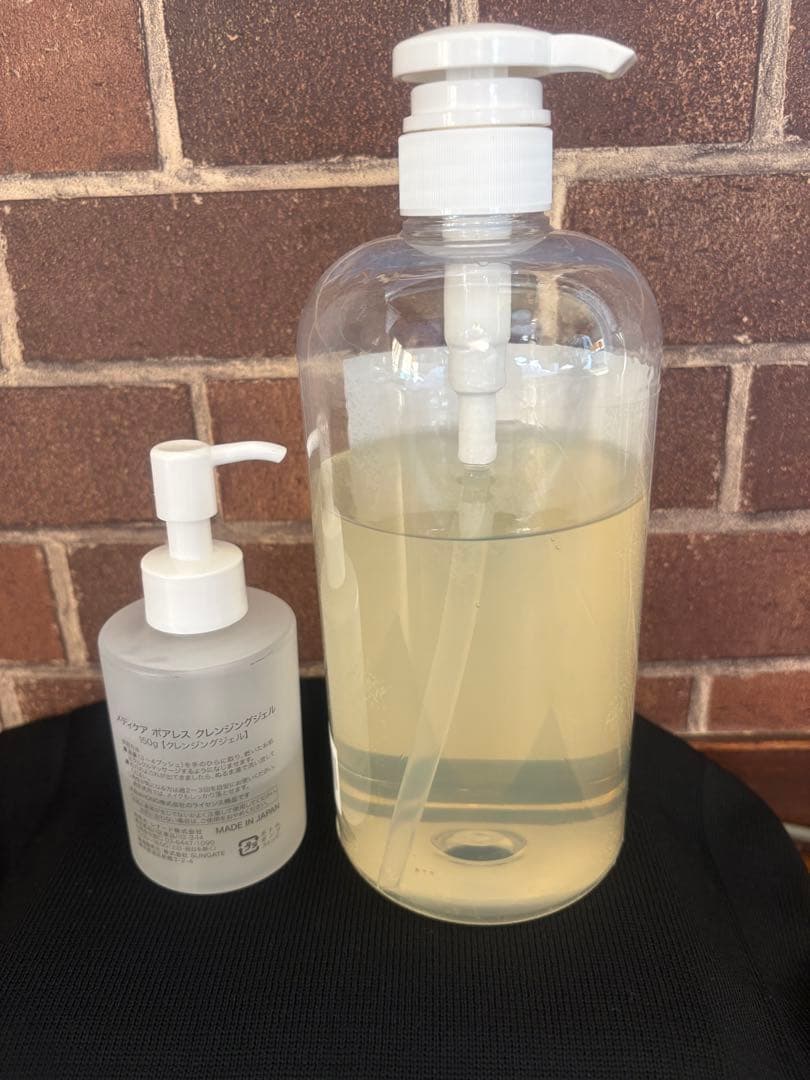 メディケア　ドクターレーヴ　ポアレスクレンジングジェル