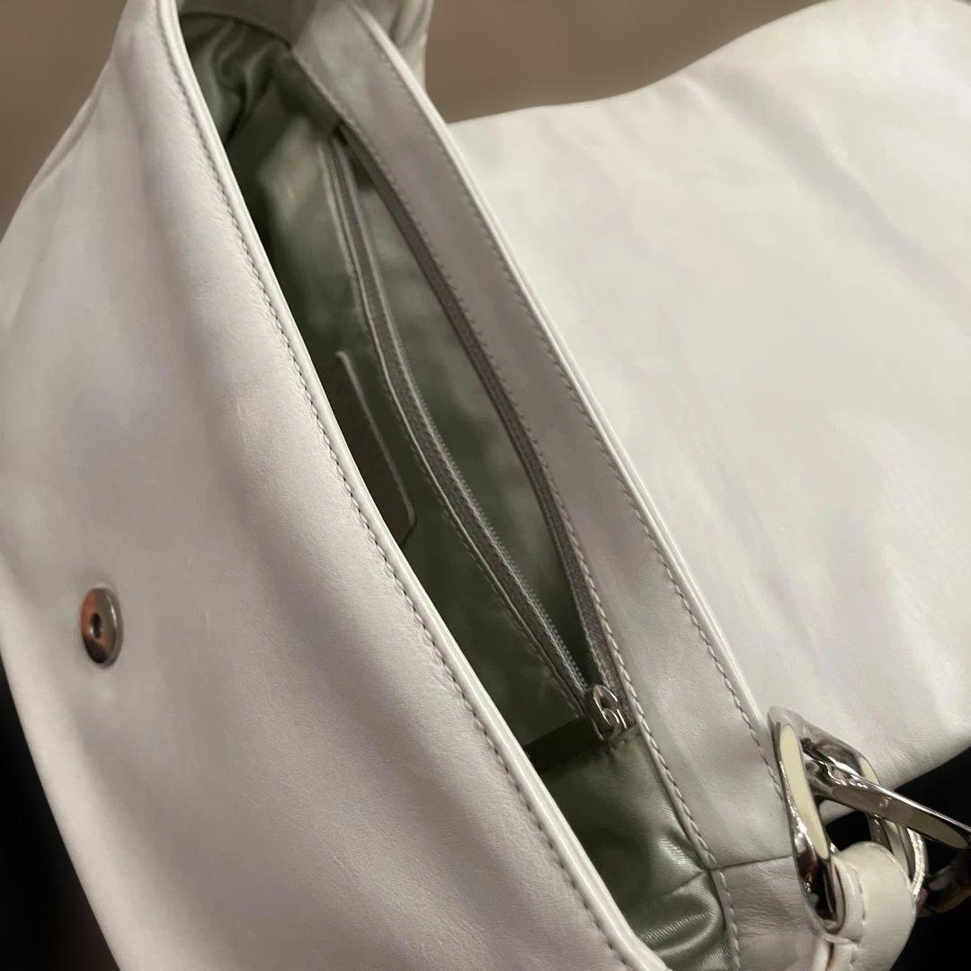 CHANELアイボリーバッグ