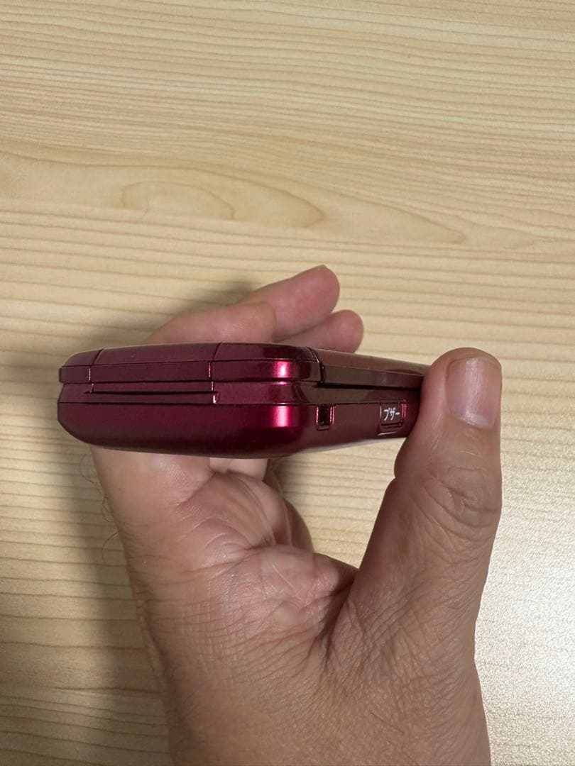 au KYF43 ワインレッド折りたたみ式携帯電話本体