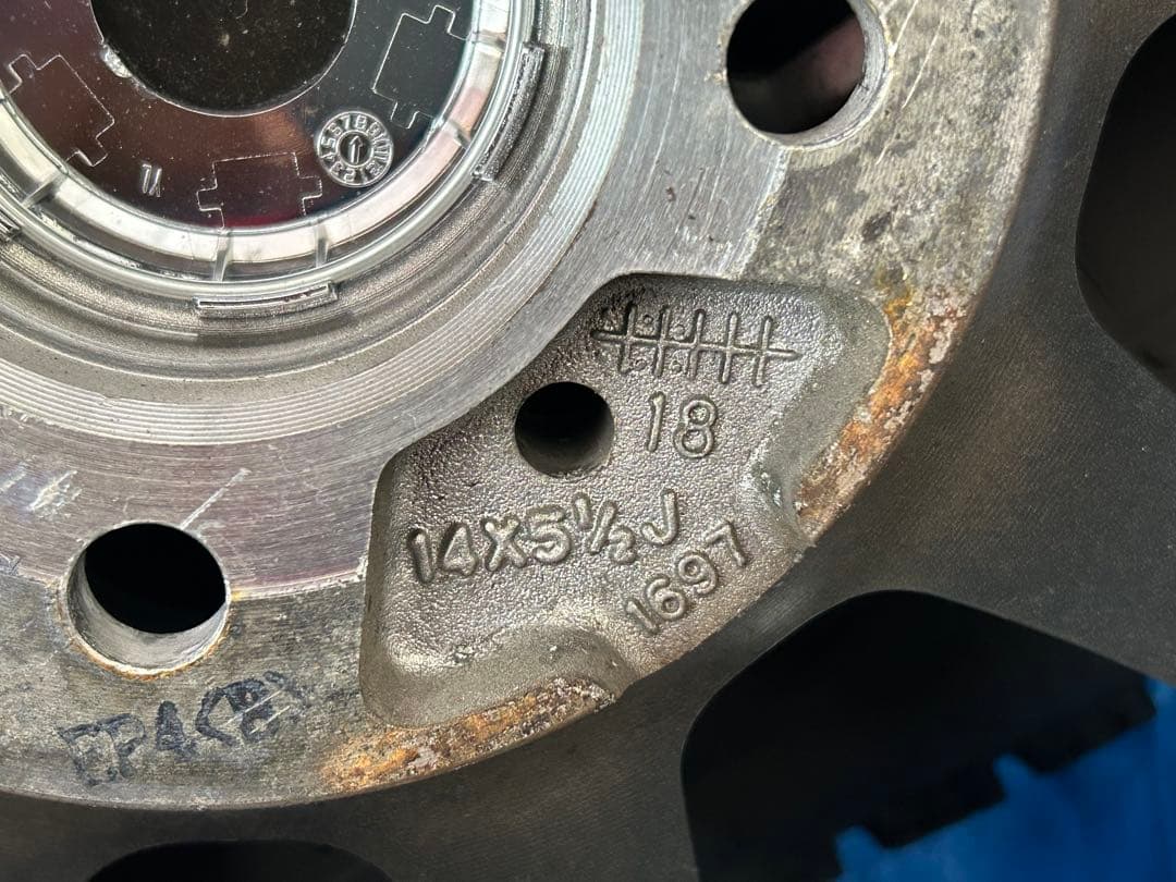 中古ブリジストン165/70R14 2018年製スタッドレスセット