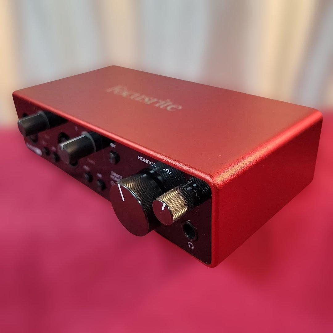 Focusrite Scarlett 2i2 (3rd Gen)動作品