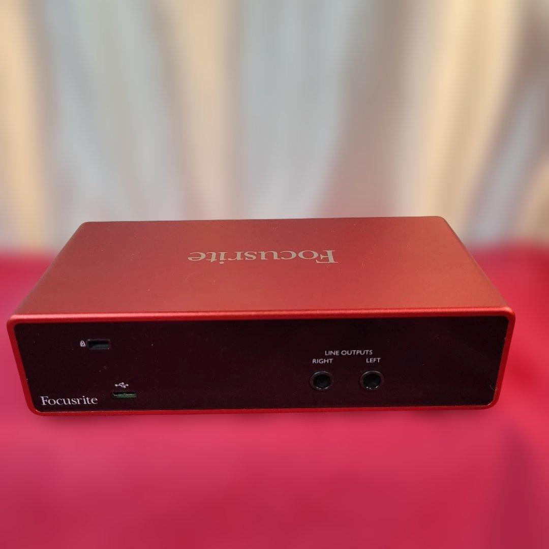 Focusrite Scarlett 2i2 (3rd Gen)動作品