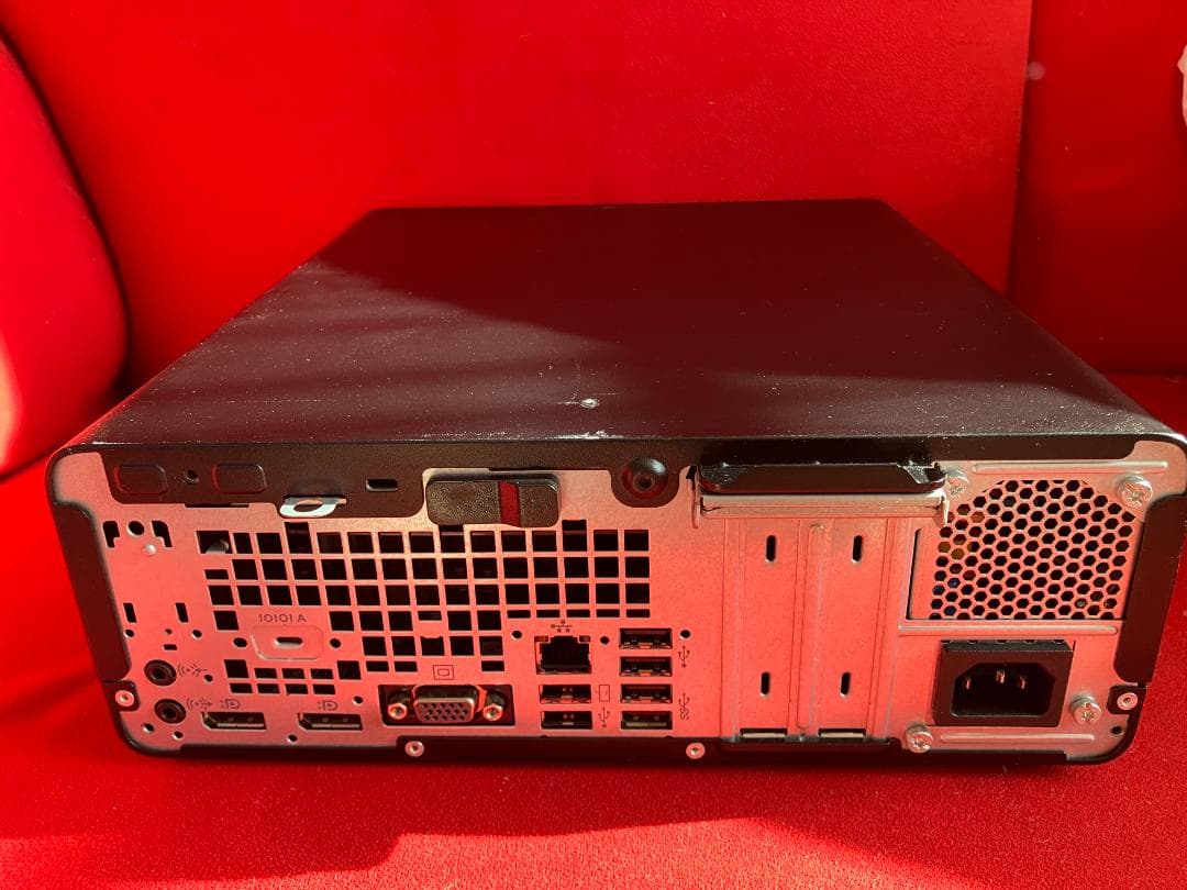 ★（45）爆速m.2SSD+HDD 第８世代CPU 8GB office付き