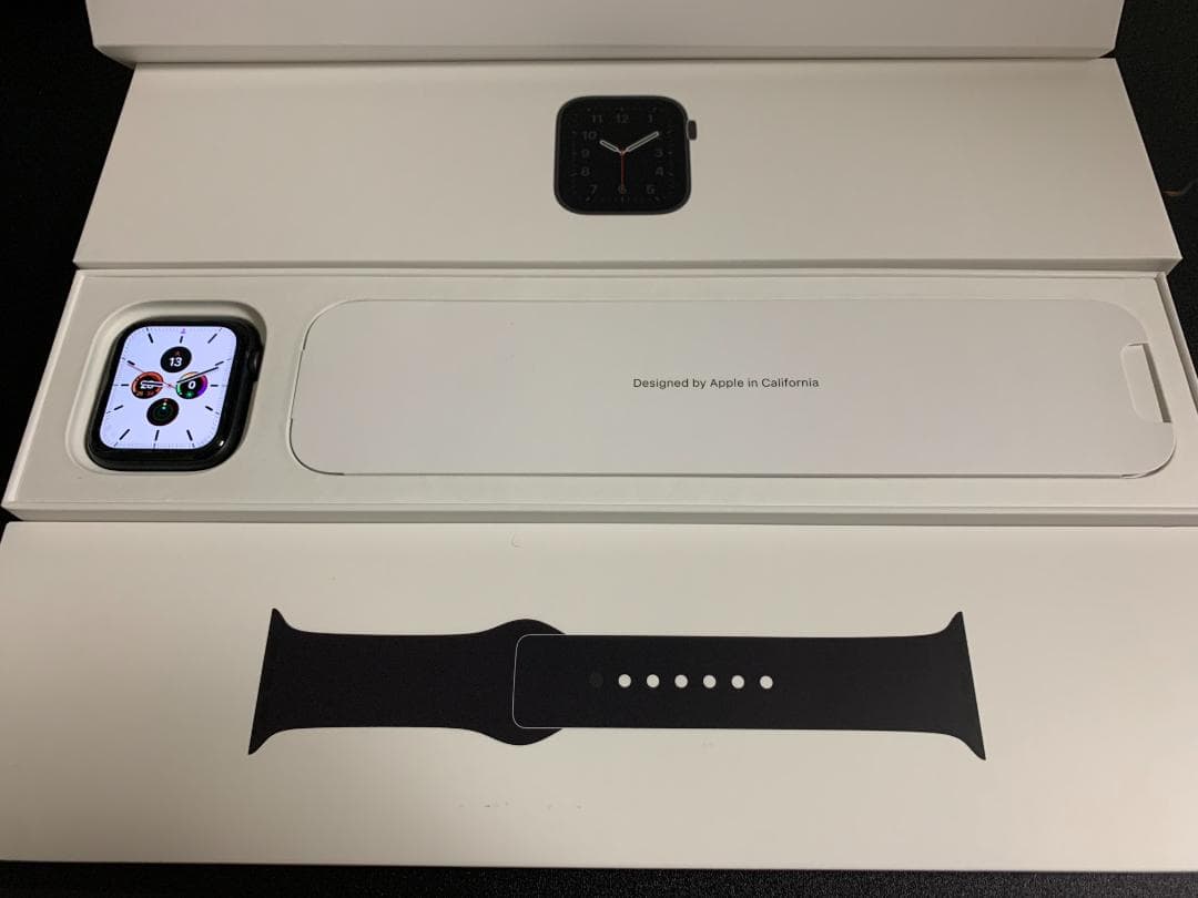 Apple Watch SE 44mm (GPSモデル)