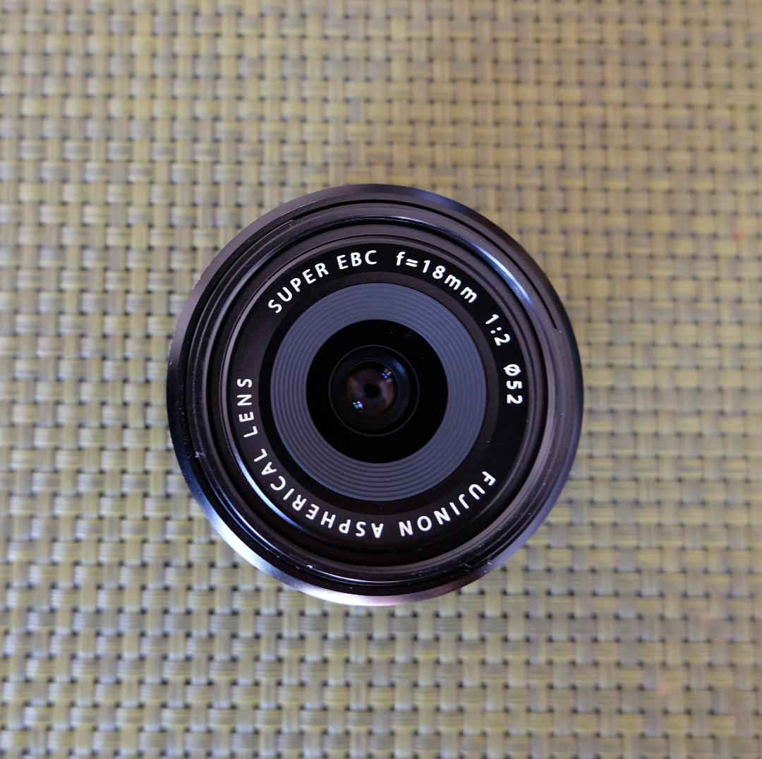 FUJIFILM XF18ｍｍＦ2Ｒ 単焦点レンズ （訳アリ）