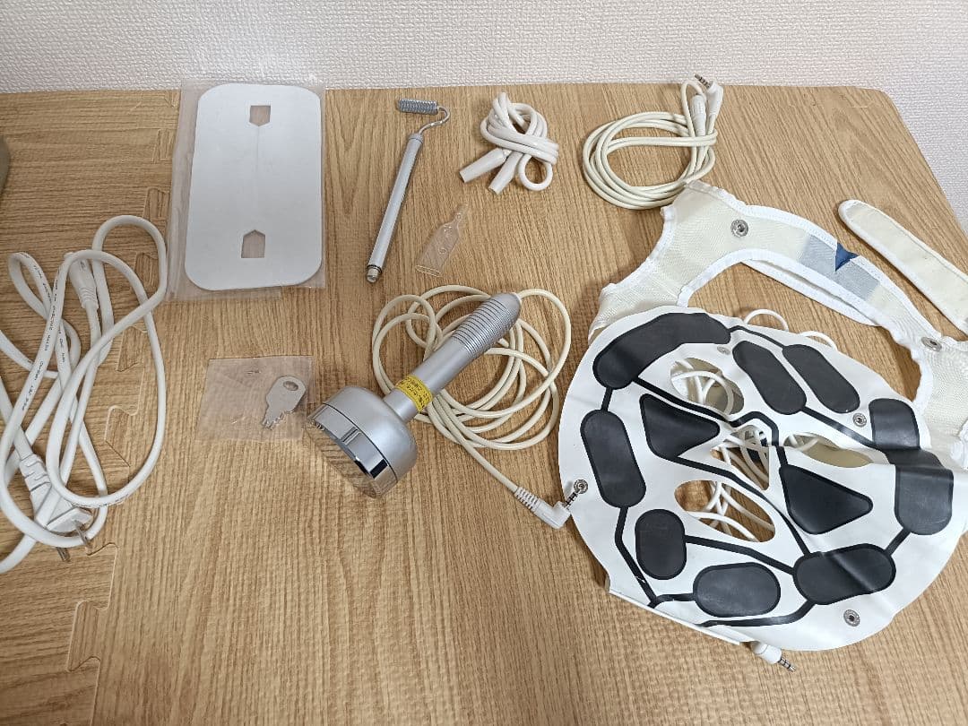 ESTHETWIN 2000-FB 美顔器