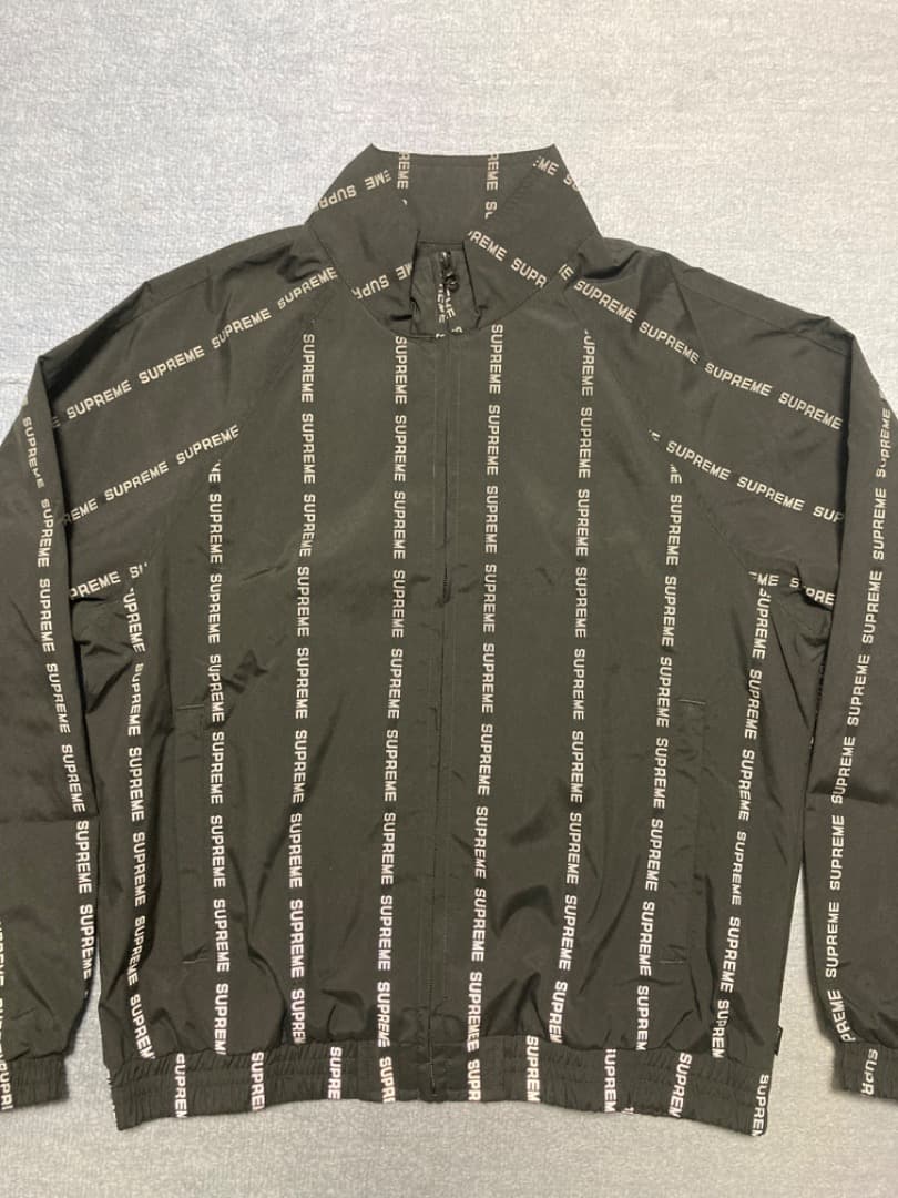 藤井フミヤ氏着supreme text track jacket