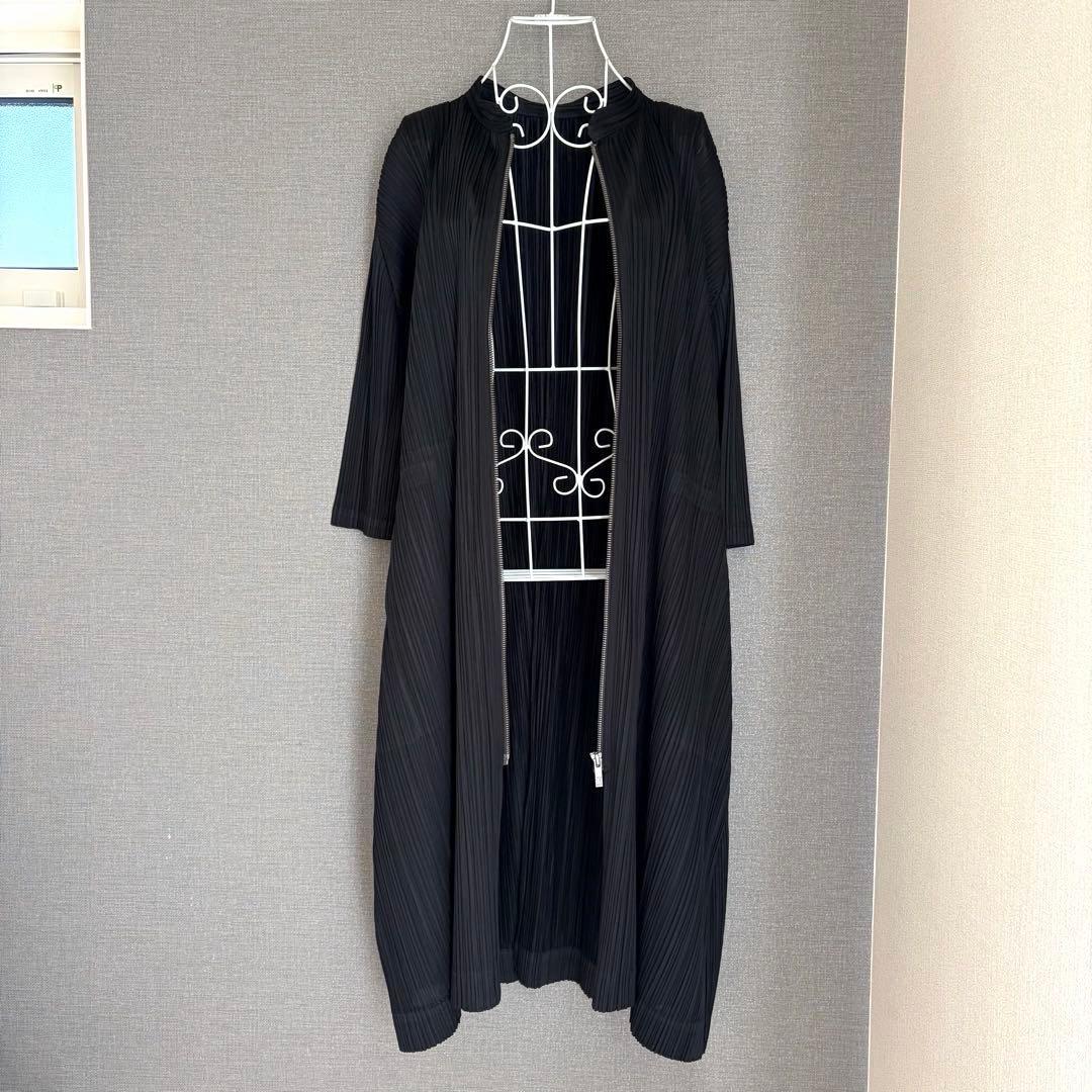 近年✨極美品 プリーツプリーズ 2WAYロゴジップロングワンピース 羽織 黒 2