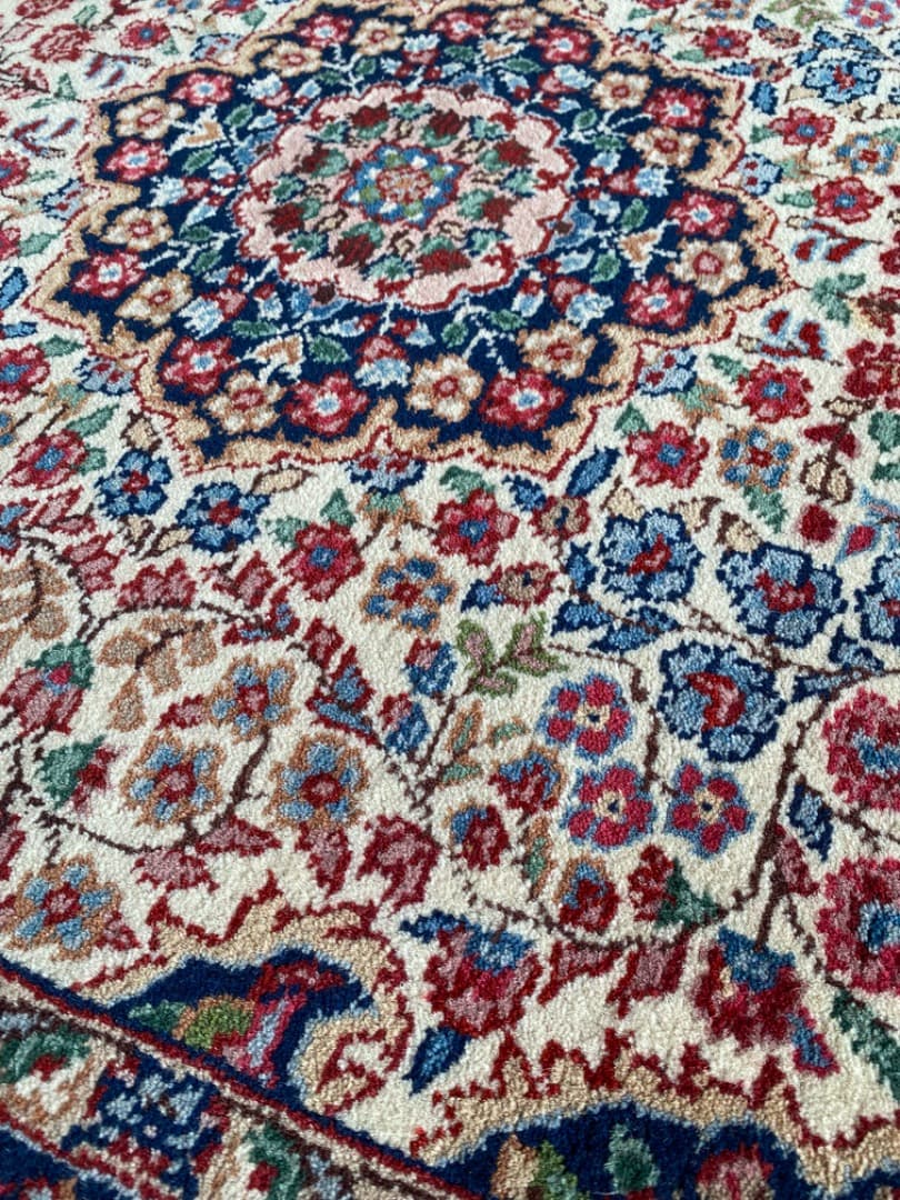 ペルシャ風花柄ラグ 約150x90cm