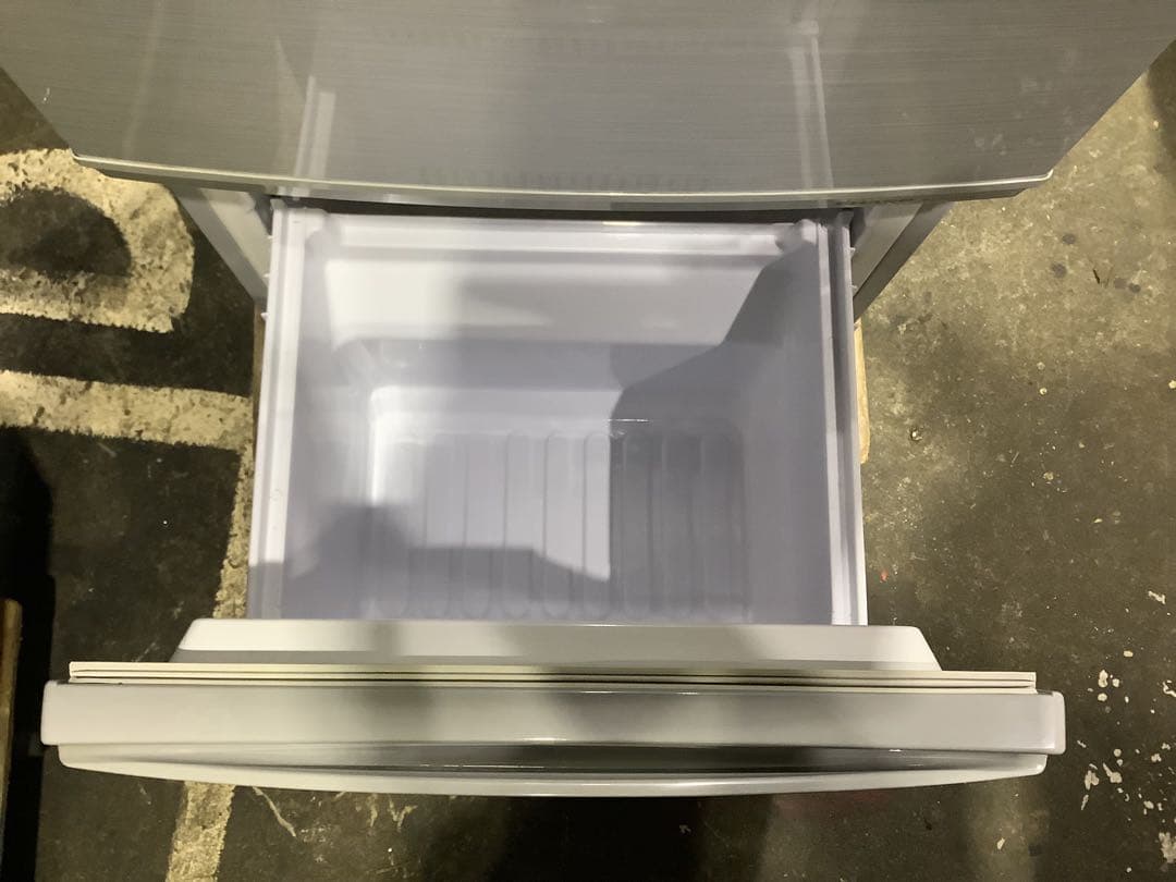 シャープ 2ドア冷蔵庫 SJ-PD14W-S 137L 2019年製