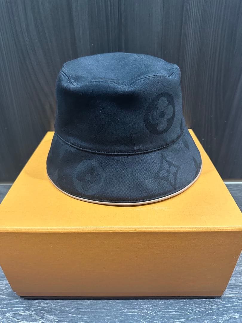 Louis Vuitton バケットハット リバーシブル