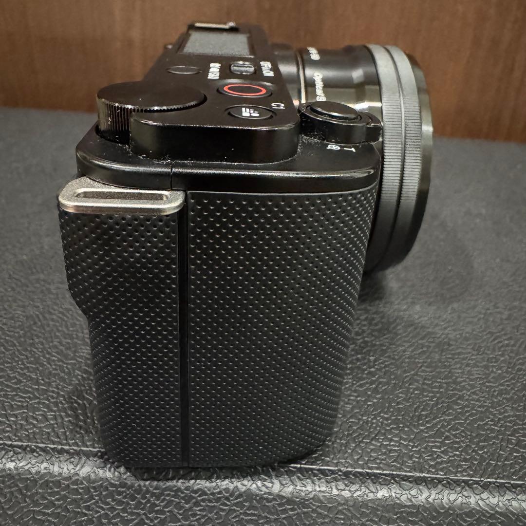 Sony ZV-E10 ミラーレスカメラ 16-50mmレンズ付き