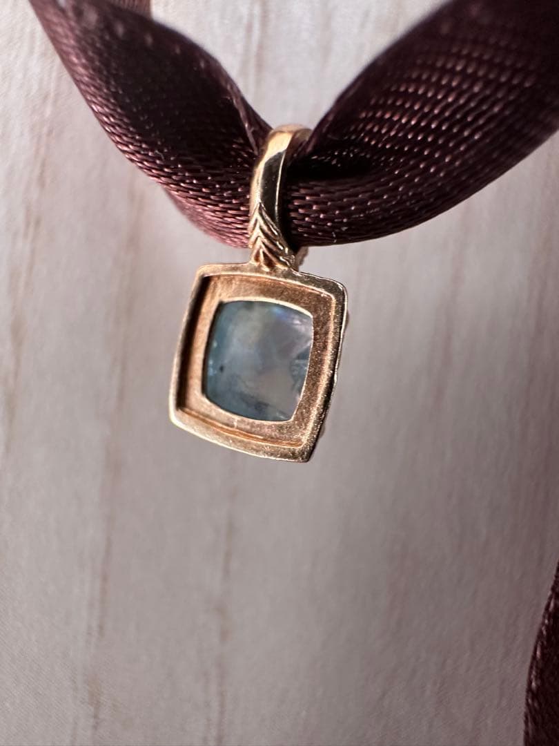 agete アガット　K10ブルートパーズチャーム　ネックレス　チャーム