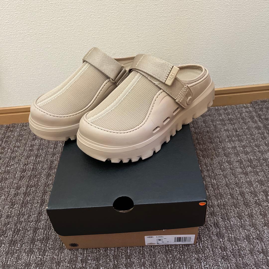 ほとんど履いてないugg サンダル
