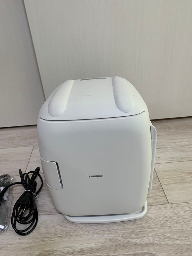 ツインバード 2電源式コンパクト電子保冷保温ボックス 5.5L