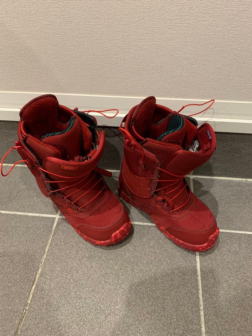 Burton バートン女性用ボードブーツ RITUAL レッド 23.5