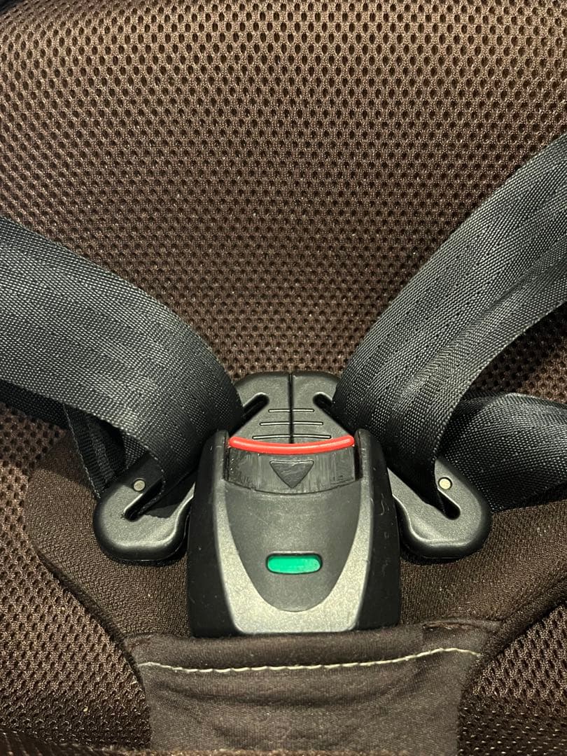 Combi チャイルドシート ネルームlite ef