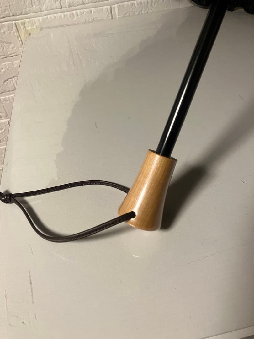 サンバリア100 2段折 日傘 折りたたみ傘 フリル　黒 木 ストレート手元