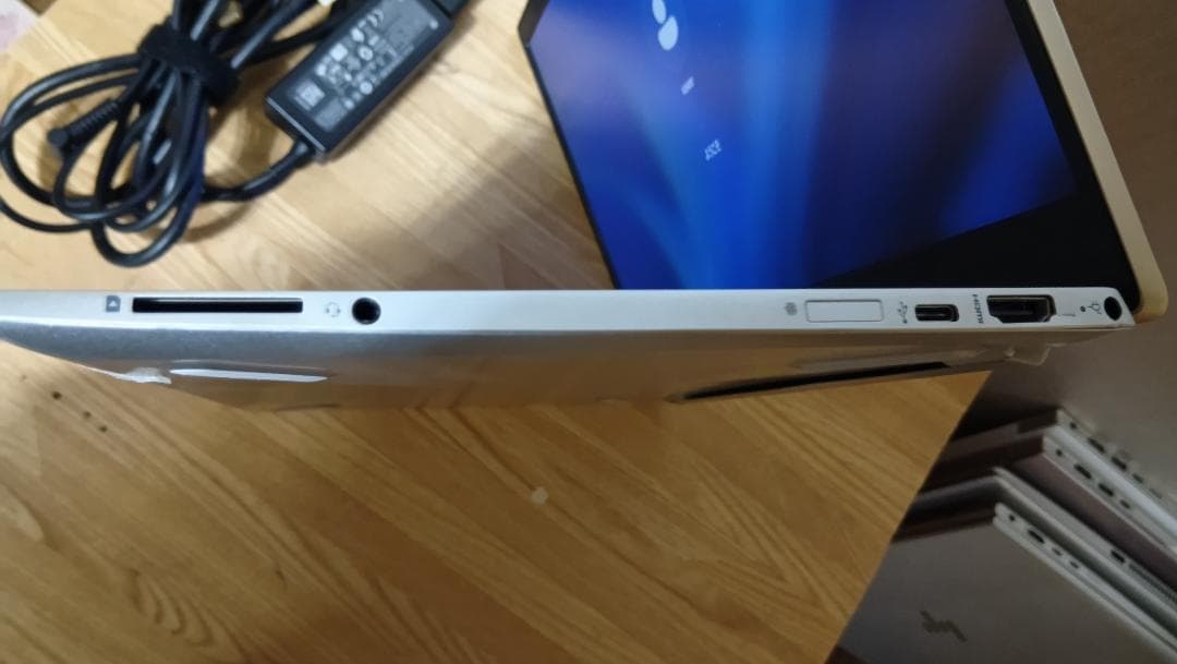 hp Pavilion 13-an1043TU 10世代i5 ⑤ ゴールド