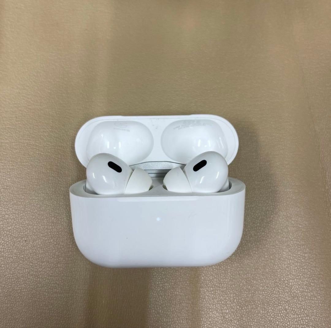 【かいちゃん専用】AirPods Pro 第2世代 本体 ホワイト