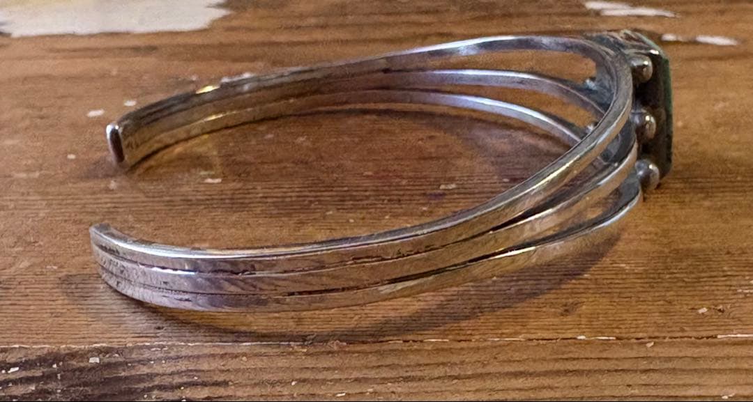 ターコイズバングル P刻印