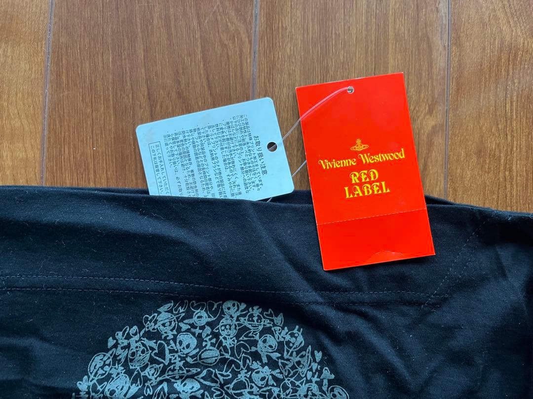 【新品】Vivienne Westwood カットソー　左右非対称　黒　スカル