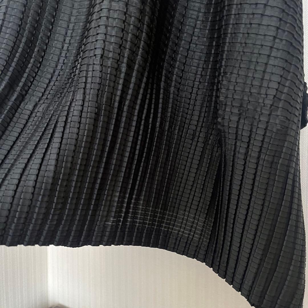 新品　PLEATSPLEASE イッセイミヤケ ワンピース　アラレ　黒　3