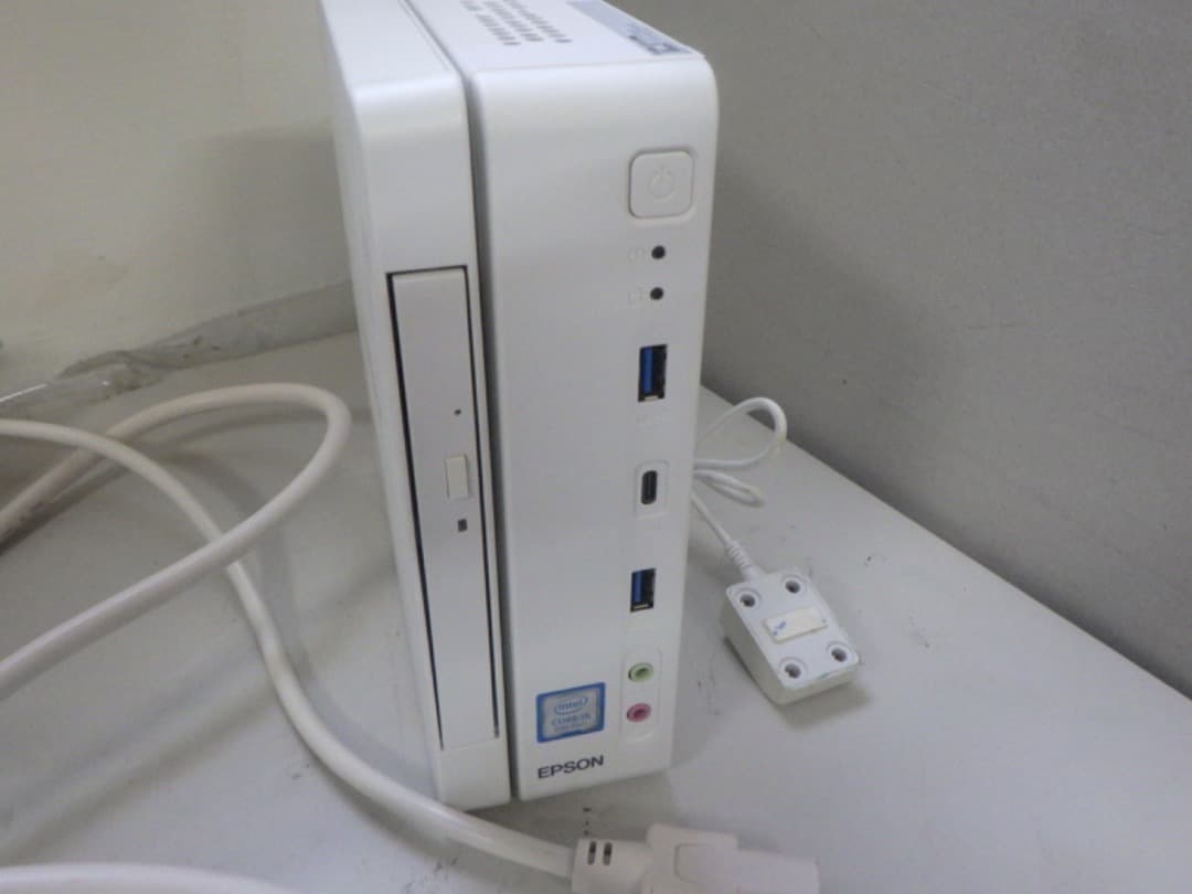 Windowsデスクトップ Endeavor ST190E i5-8500T