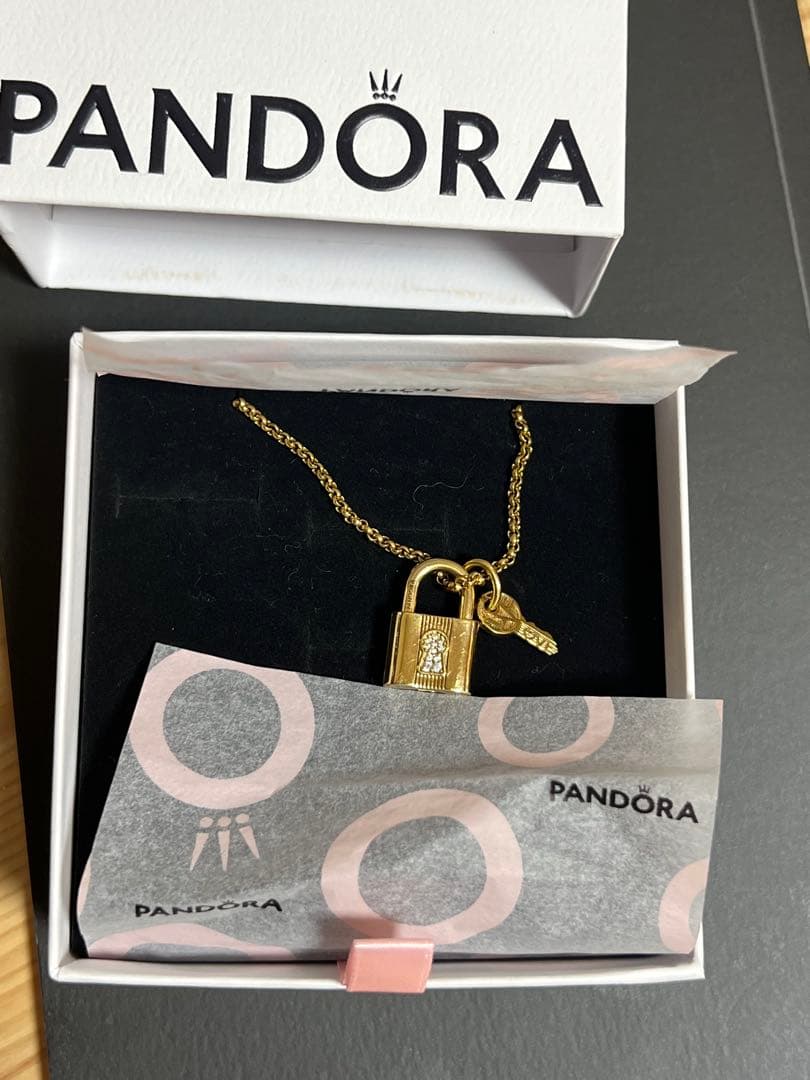 PANDORA ネックレスチャームセット　love