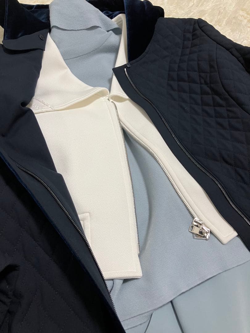 ホワイトマリーン可愛くおしゃれな パーカー風冬にホワイト