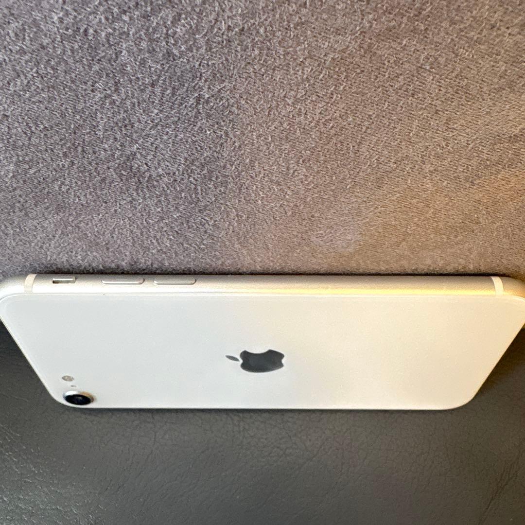Apple iPhoneSE 第2世代 256GB ホワイト 本体