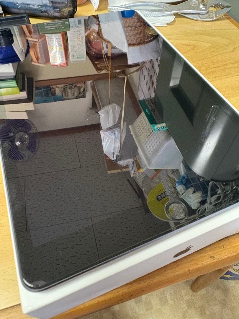 张*震様 【美品】iPad 第7世代 Wi-Fi+Cellularモデル 32G