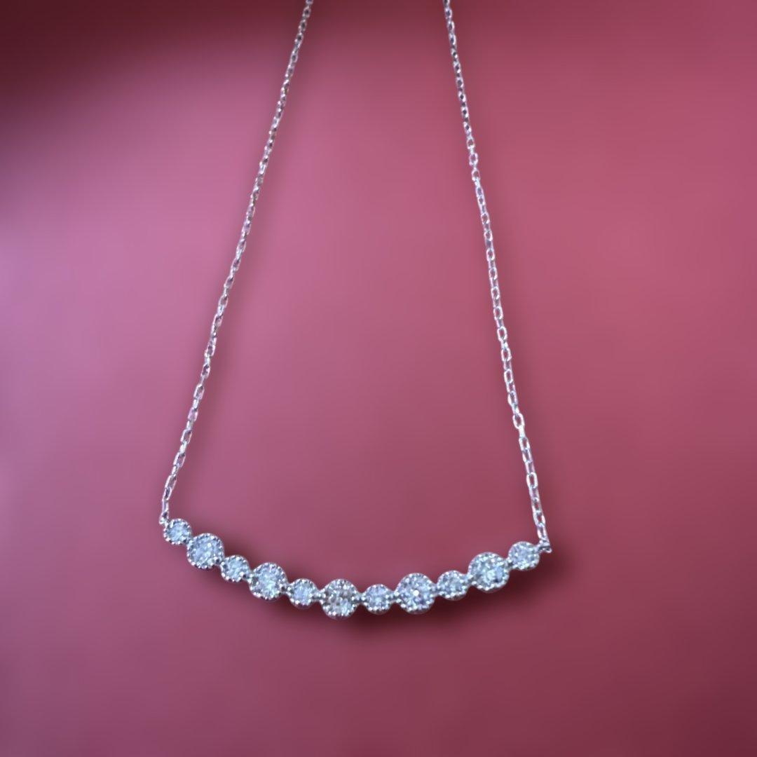 k18 ホワイトゴールド　ダイヤモンド　ペンダント