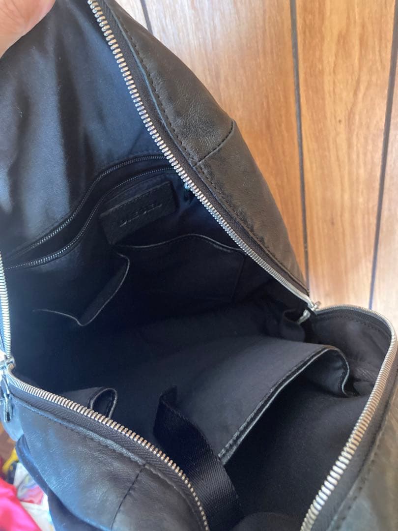 週末SALE DIESEL 黒 レザー リュック・バックパック