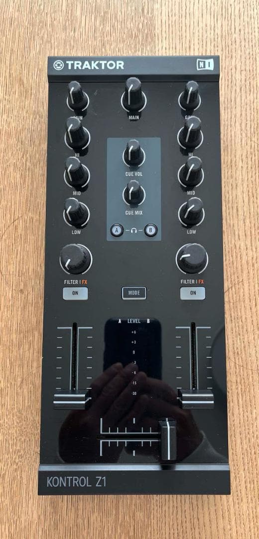 Native Instruments TRAKTOR Kontrol Z1　美品