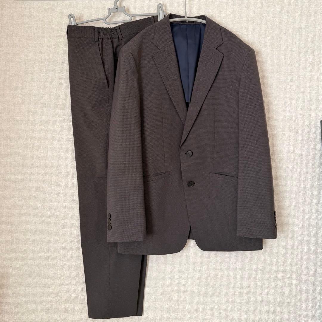 お値下げ中／新品未使用【スーツセレクト】A4スリムテーパードスーツ(ブラウン)