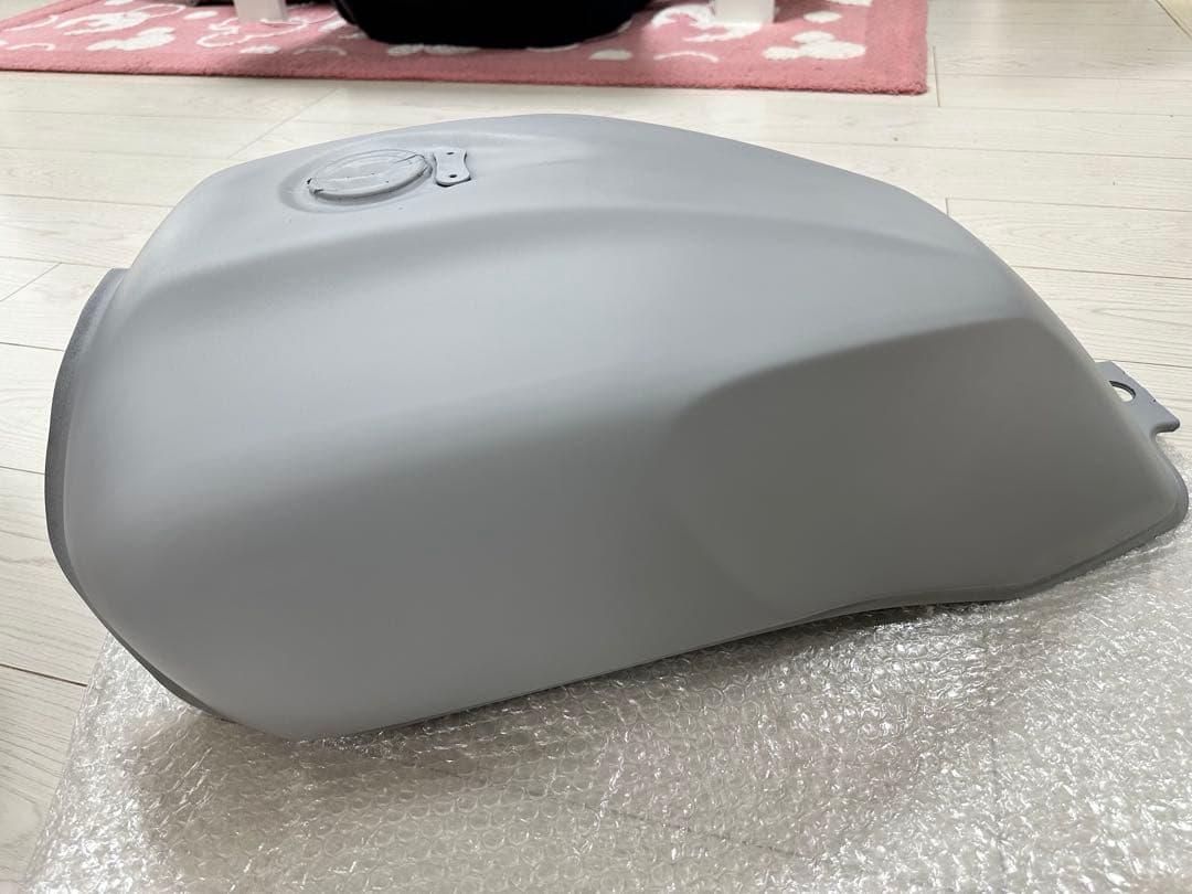 値下げ！　cb1100 パテ埋めサフ仕上げ　14ℓ純正タンク　別途塗装可能