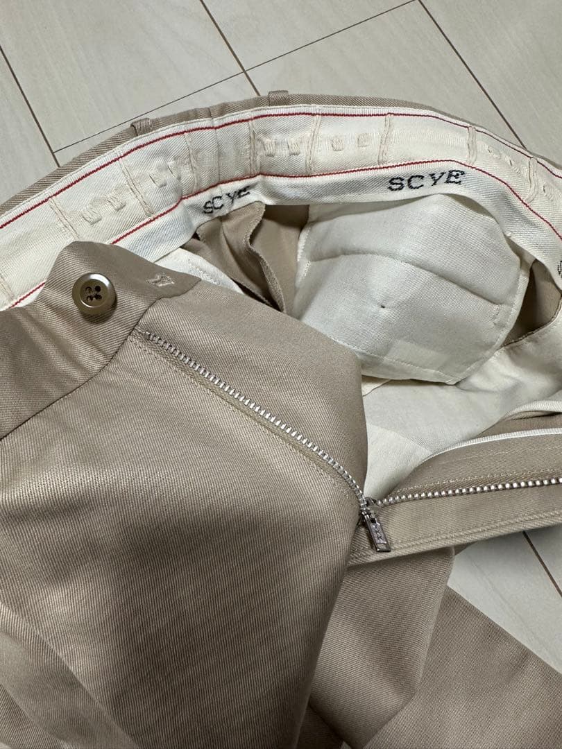 SCYE BASICS 2タックテーパードトラウザーズ ベージュ size:40