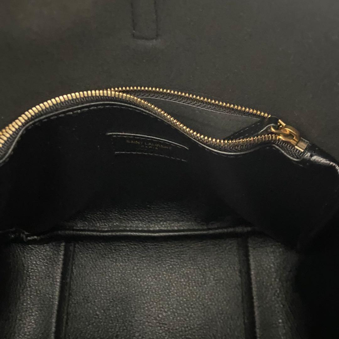 美品✨Saint Laurent（サンローラン） ロゴ付きレザーハンドバッグ