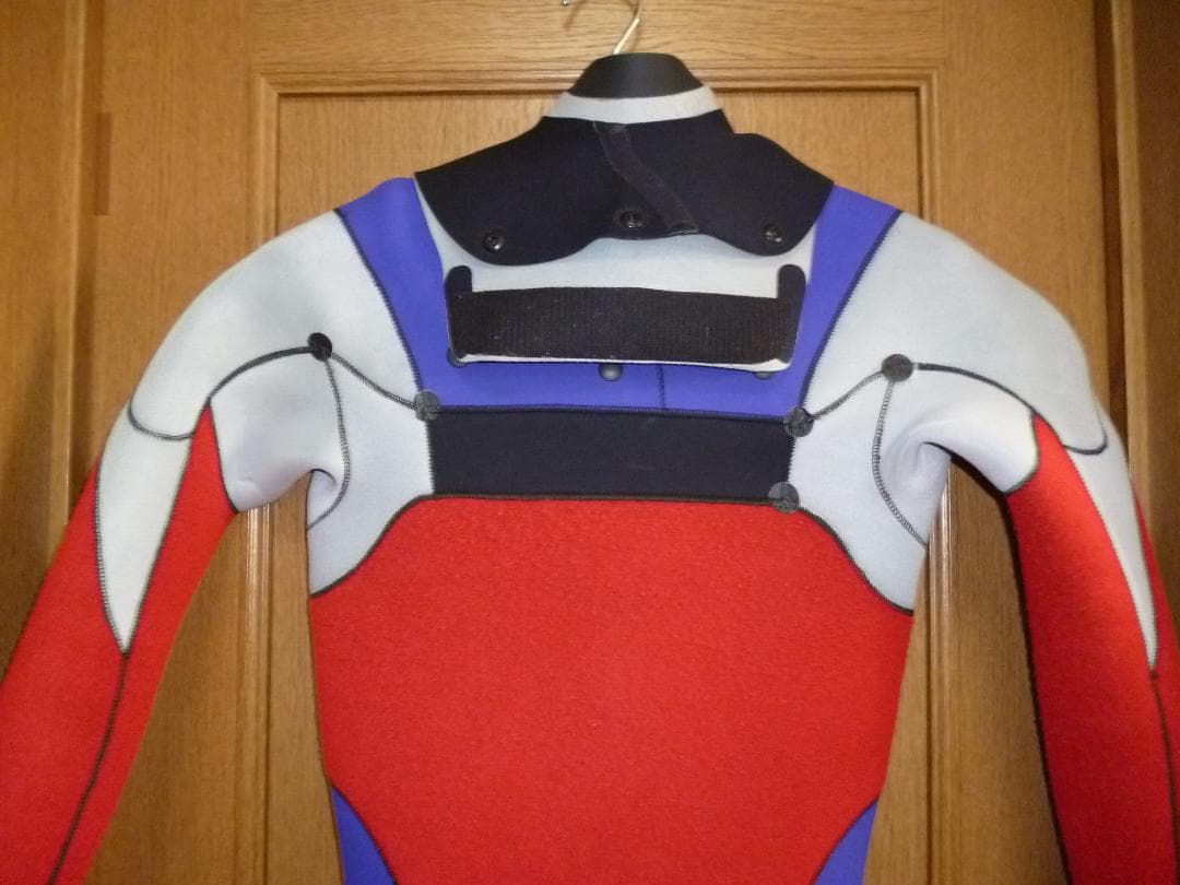 BREAKER OUT（ブレーカーアウト）ノンジップ セミドライ！送料込み