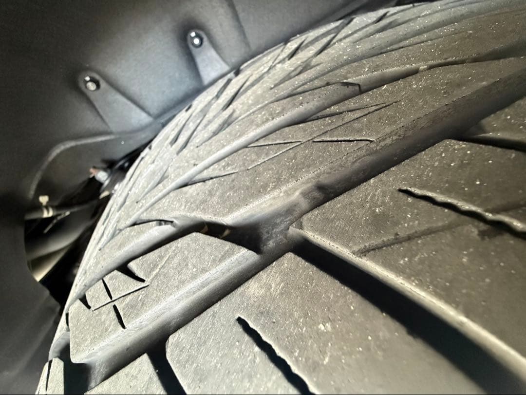 ケント　パパ ランドクルーザー300 TOYO 275/50R21