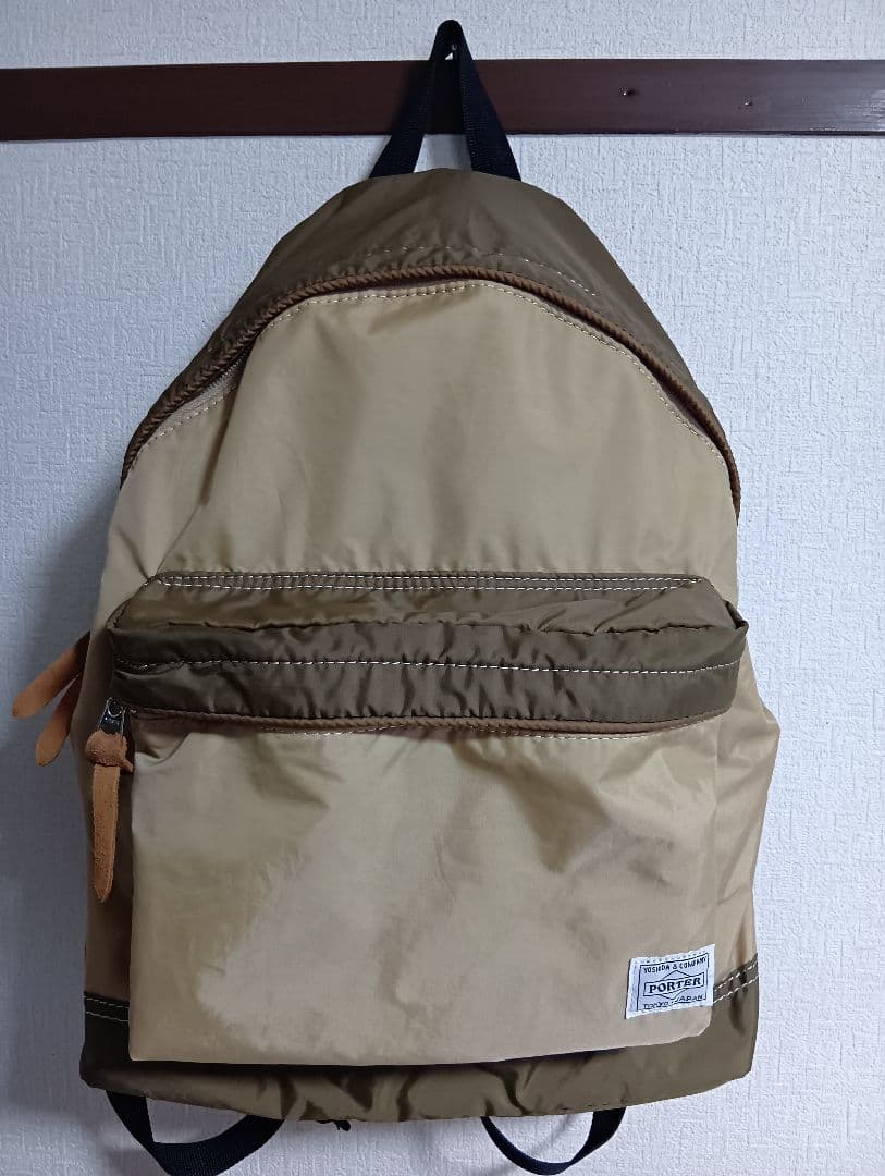 PORTER★軽量リュック★ベージュ☓グリーン・未使用に近い美品良品★リーフ