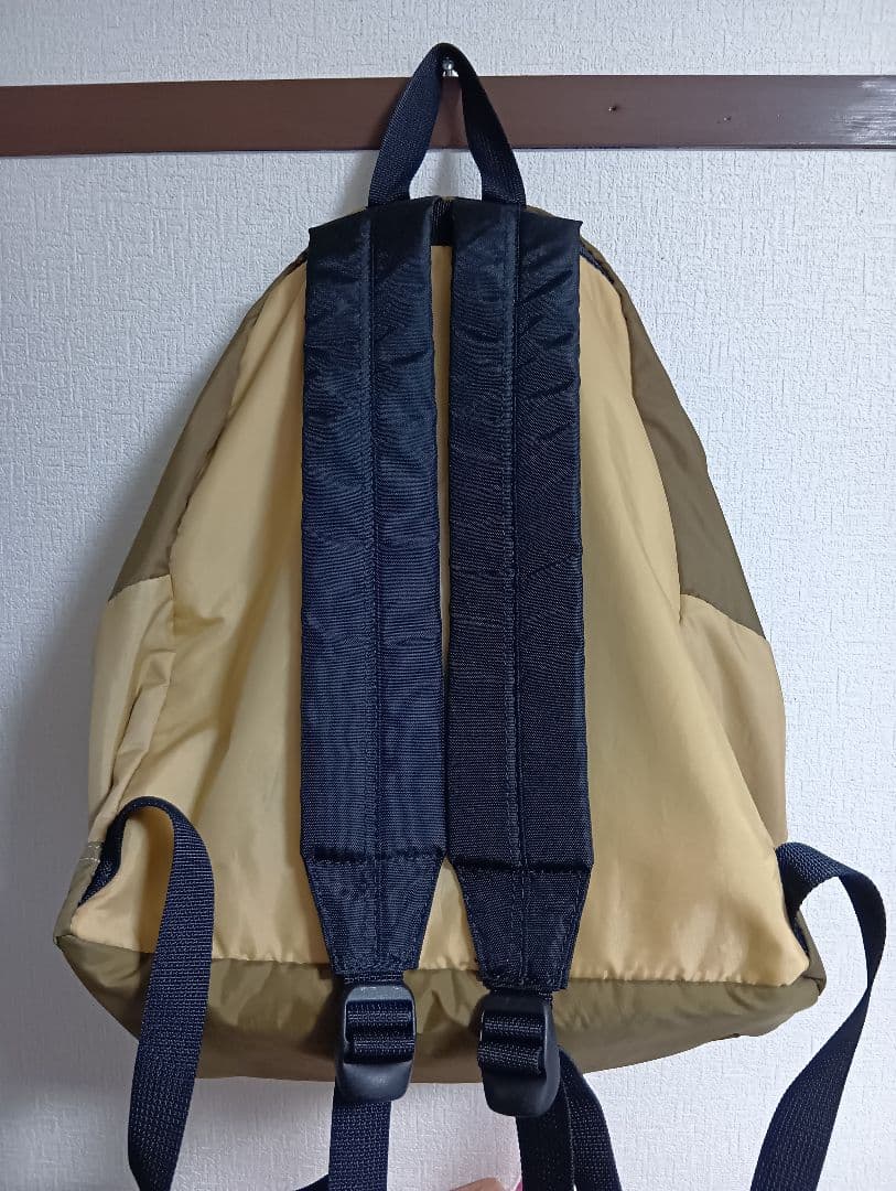 PORTER★軽量リュック★ベージュ☓グリーン・未使用に近い美品良品★リーフ