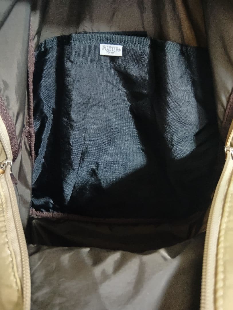 PORTER★軽量リュック★ベージュ☓グリーン・未使用に近い美品良品★リーフ