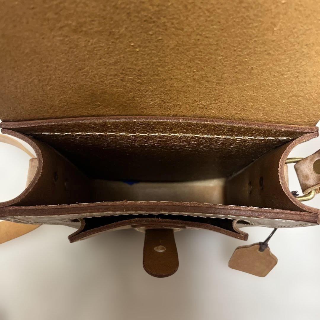 【極美品】HERZ ヘルツ　アラスカ　キャメル　お散歩ショルダーM 限定革