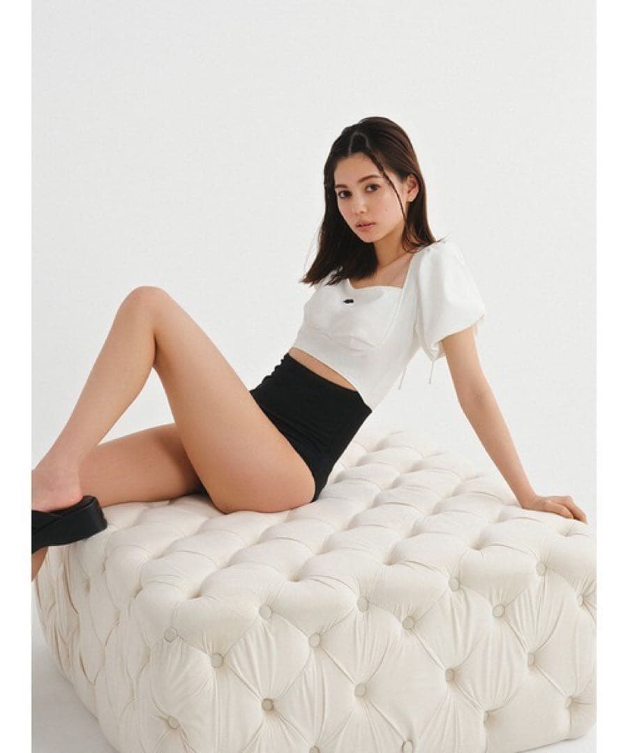 LILY BROWN×MARY QUANTデイジーモチーフ水着（ポーチ付き）