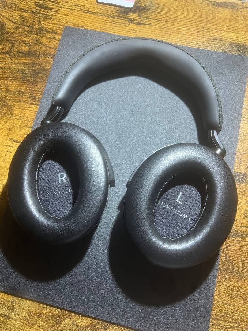 SENNHEISER　ヘッドホン　MOMENTUM4　BTD600エコバック付き