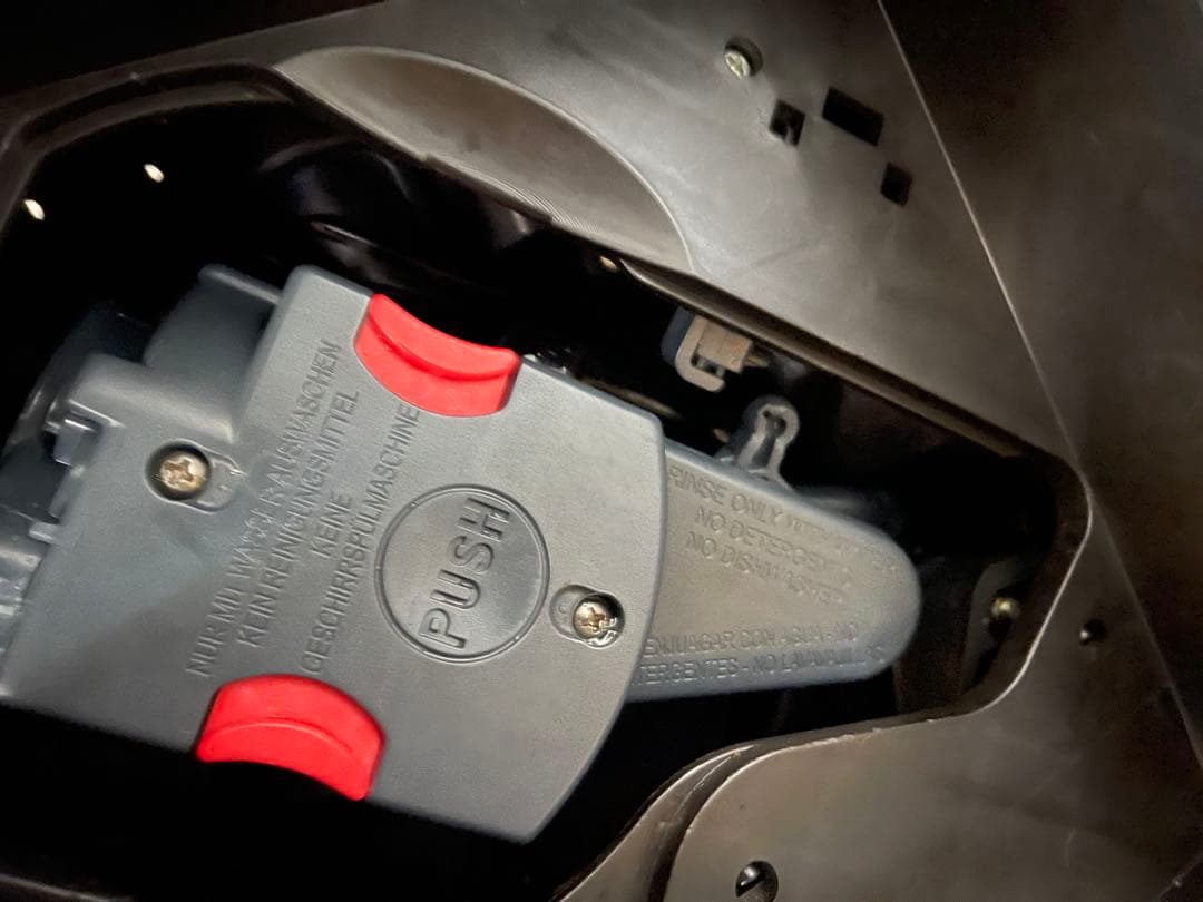 全自動カプチーノマシン／デロンギ エレッタ ECAM44660BH 除石灰済