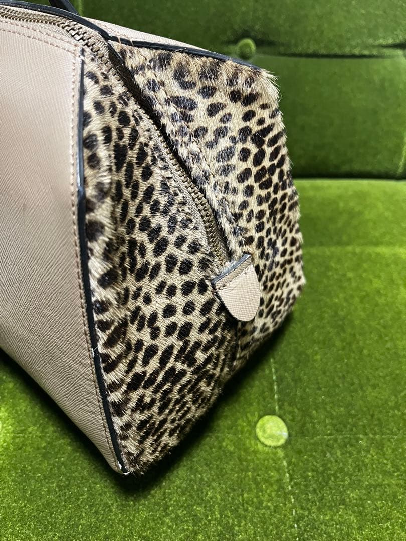 innue（イヌエ） 型押しレザーとハラコ　異素材MIX ボストンバッグ