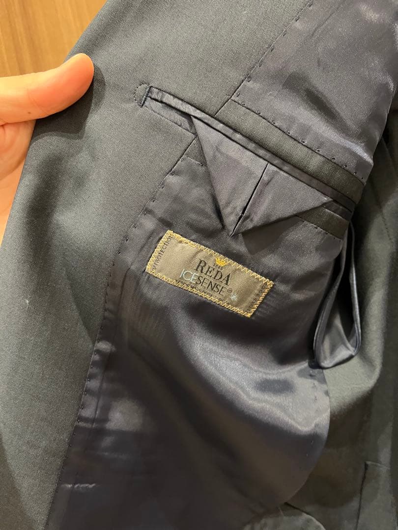 イタリア高級生地RED AICESENCE スーツ